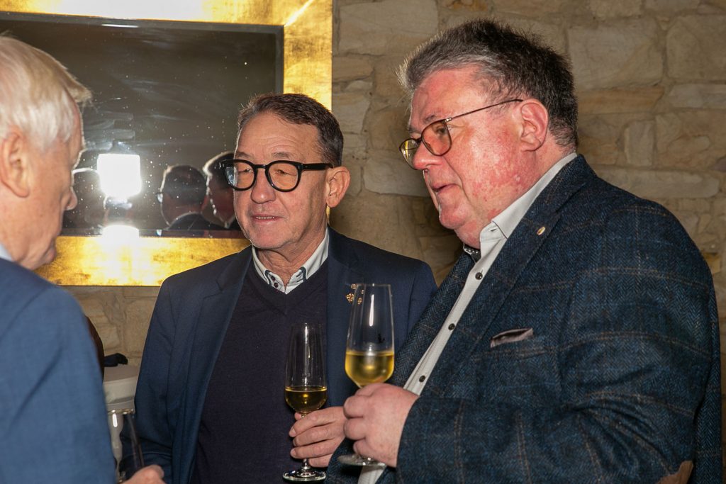 Weihnachtsfeier am 08.12.2023 im Restaurant Mundart Saulheim - Foto: © Henning Fox, Mainz